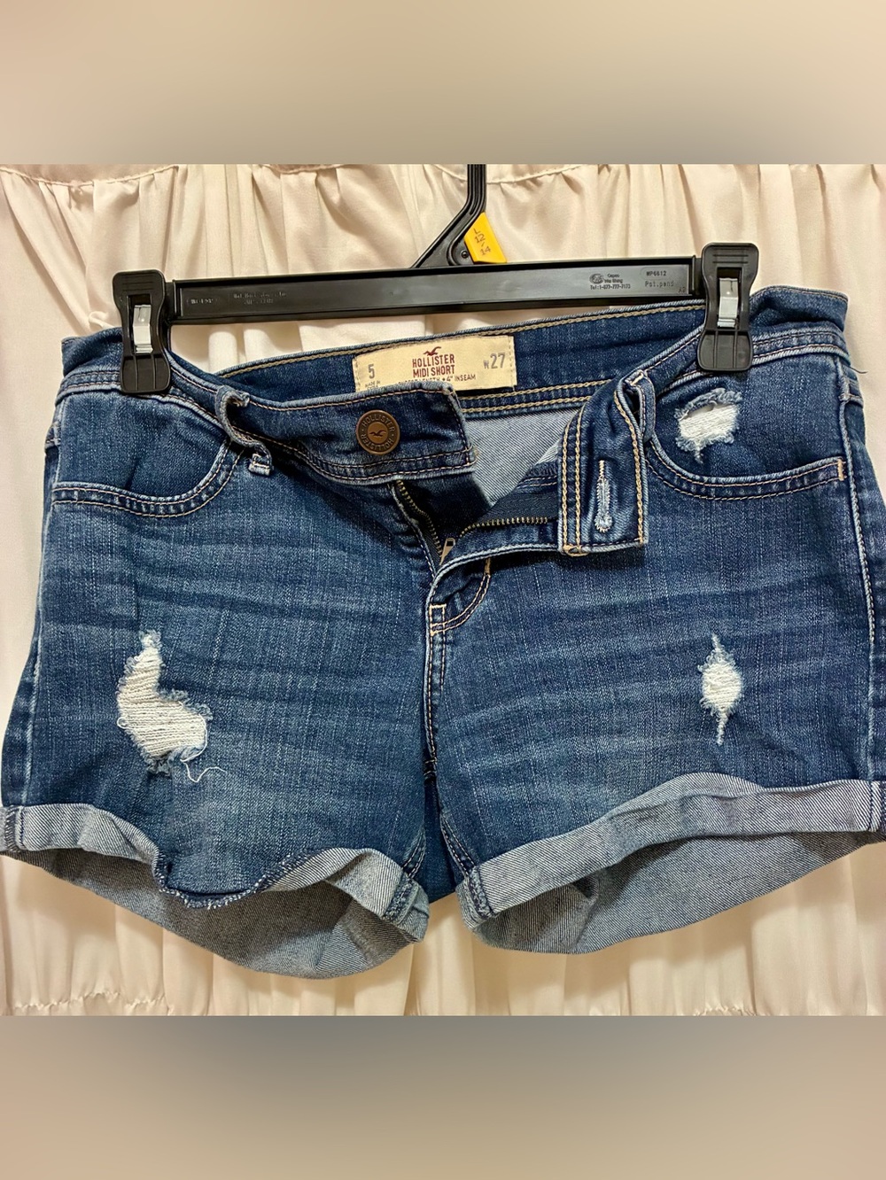 Hollister Denim Roll-Cuff Distressed Shorts - Dark Blue🌺